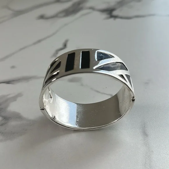 Pre owned Anne Klien Silver and Black Geometric bracelet - Picture 10 of 16